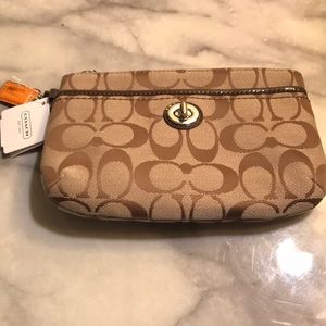 Coach Wristlet. Brown